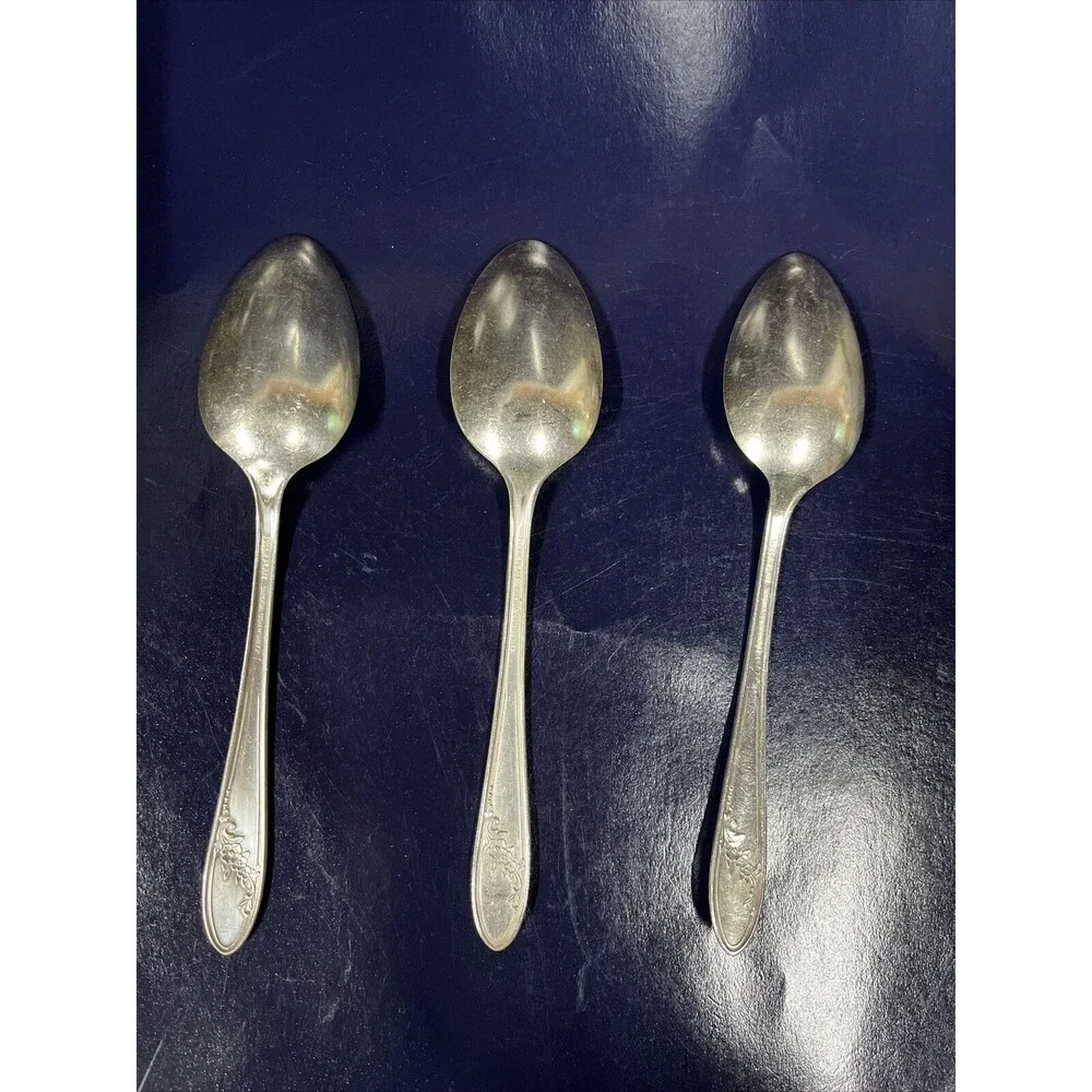 VTG‎ Tudor Plate Oneida Community Queen Bess II Plate Flatware Set of 3 SPOONS